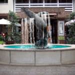 Breaking-Waves-Fountain